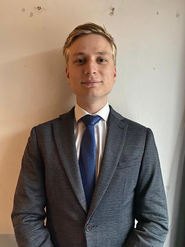 Max Van De Poel